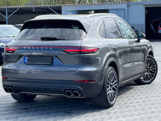 Porsche Cayenne foto 3