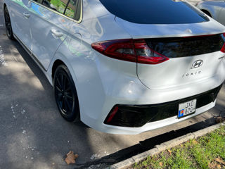 Hyundai IONIQ foto 4