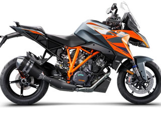 KTM 1290 SUPER DUKE GT foto 2