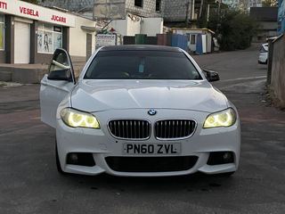 BMW 5 Series foto 7