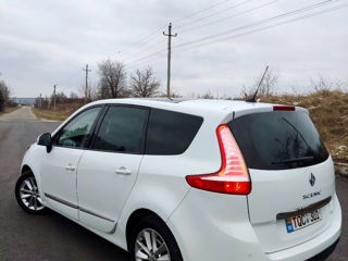 Renault Grand Scenic foto 3