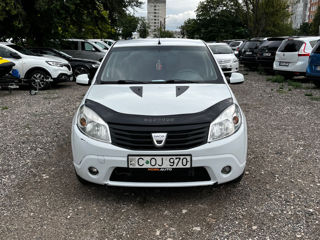 Dacia Sandero foto 2