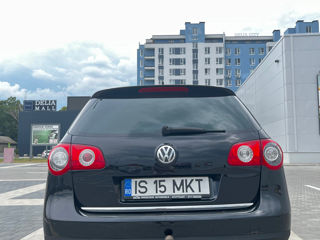 Volkswagen Passat foto 4