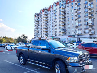 Dodge Ram foto 2