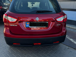 Suzuki S-Cross foto 2