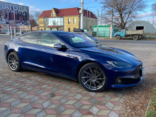 Tesla Model S foto 2