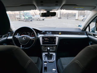 Volkswagen Passat foto 3