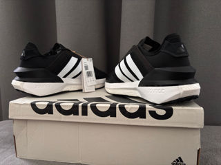 Adidas Avryn Premium 45