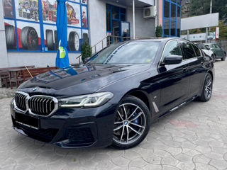 BMW 5 Series foto 1