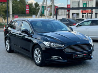 Ford Mondeo foto 2