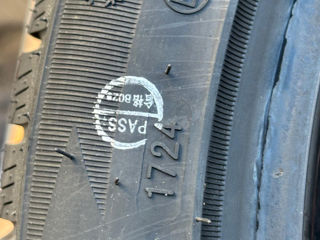 245/40 r19 + 275/35 r19 зима комплект = 6640 lei foto 4