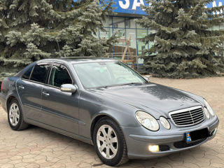 Mercedes E-Class foto 3