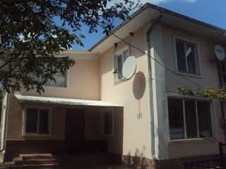 Vind  casa cu 2 nivele sau schimb pe apartament la Chișinău+ bani din partea dvs. Urgent!!! foto 3