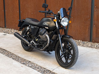 Moto Guzzi V7 Stone foto 3