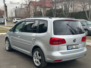 Volkswagen Touran foto 6