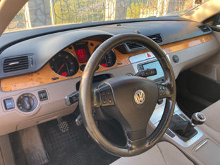 Volkswagen Passat foto 3