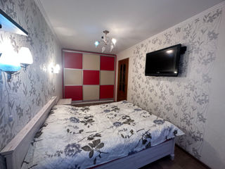Dau in chirie apartament.