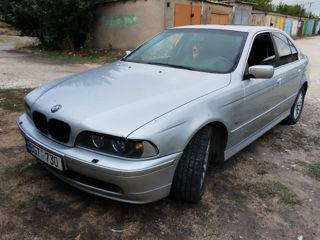 BMW 5 Series foto 5