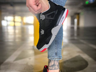 Nike Air Jordan 4 Retro Bred foto 5