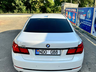 BMW 7 Series foto 4