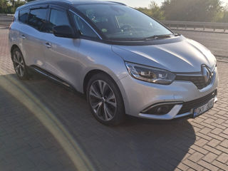 Renault Grand Scenic foto 2