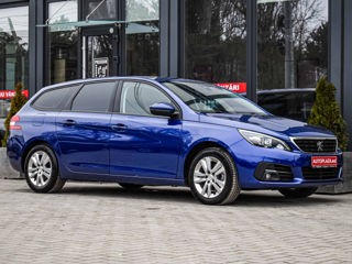 Peugeot 308 foto 1