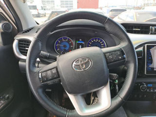 Toyota Hilux foto 7