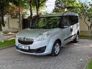 Opel Combo фото 0