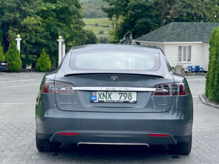 Tesla Model S foto 5