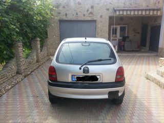 Opel Corsa foto 3