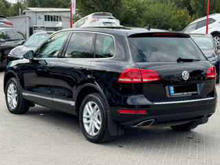 Volkswagen Touareg foto 3