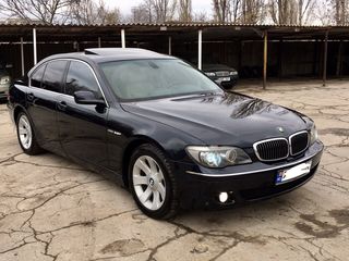 BMW 7 Series foto 2