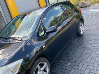 Toyota Auris foto 2