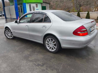 Mercedes E-Class foto 4