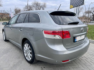 Toyota Avensis foto 3