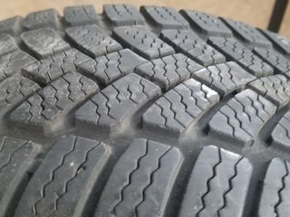 Vind o anvelopă de iarnă 185/60 R14 foto 2