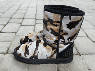 UGG Rowland Boots. Размер 37. Оригинал. В отличном состоянии. foto 2