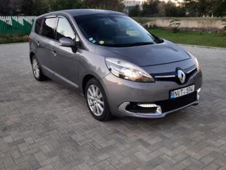 Renault Grand Scenic foto 1