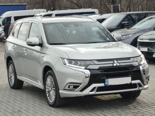 Mitsubishi Outlander foto 4