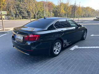 BMW 5 Series foto 8