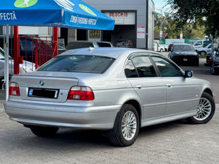 BMW 5 Series foto 3