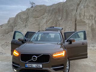 Volvo XC90 foto 1