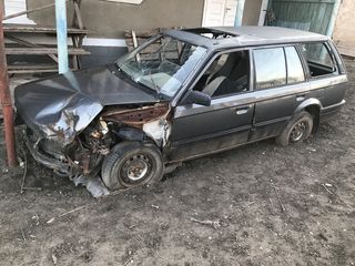 Mazda 323 foto 2