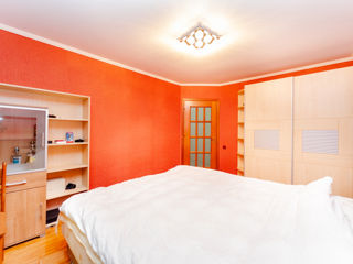 Apartament cu 2 camere, 65 m², Buiucani, Chișinău foto 4