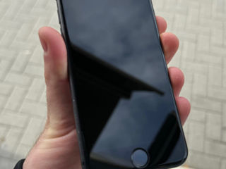 iPhone 8 grey