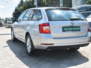 Skoda Octavia foto 7