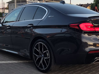 BMW 5 Series foto 5