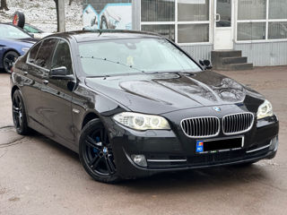 BMW 5 Series foto 4