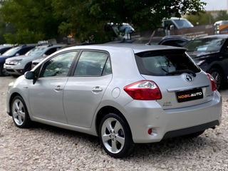 Toyota Auris foto 4