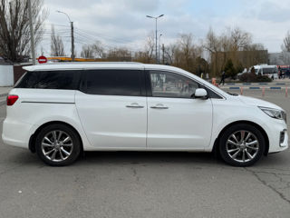 KIA Carnival foto 5